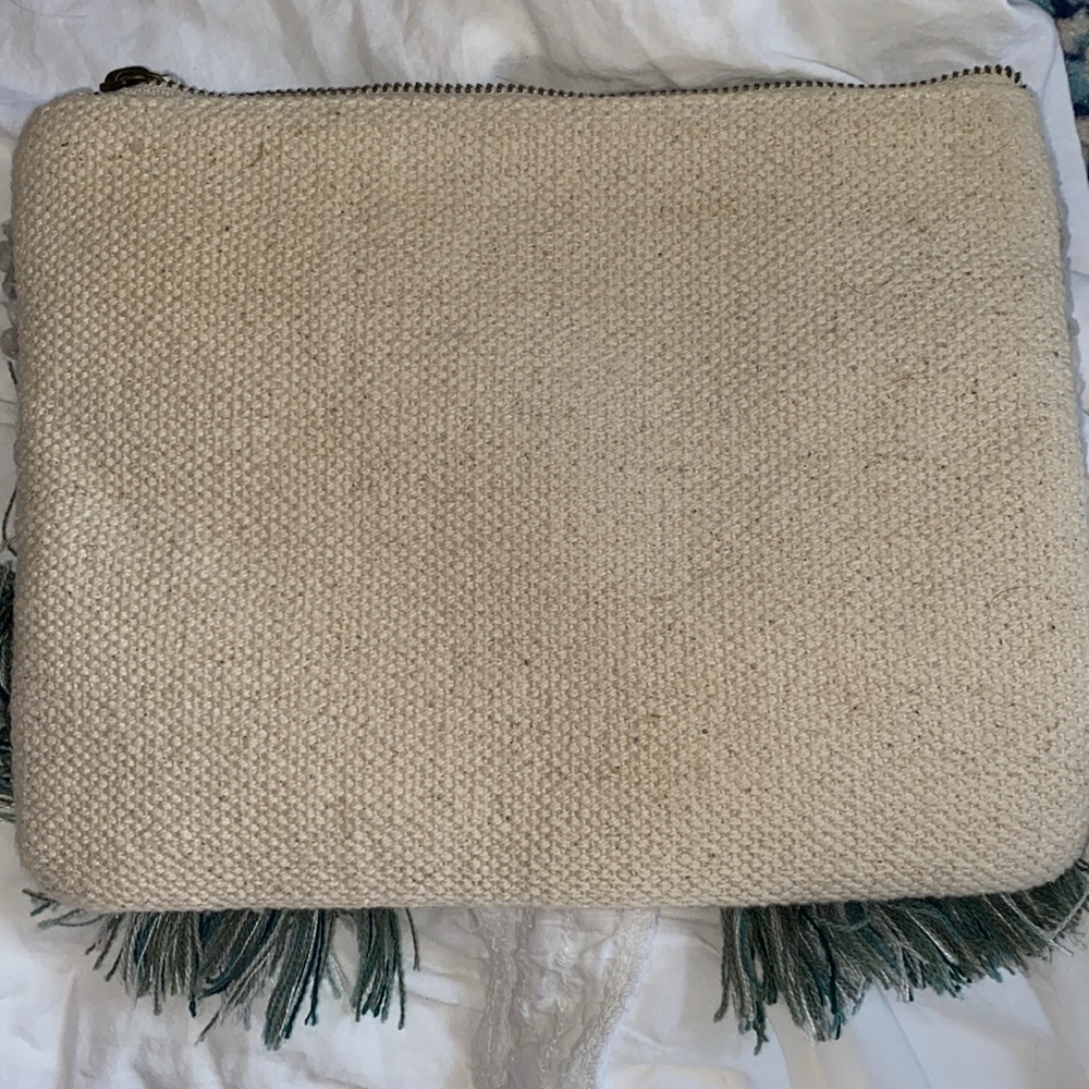 Universal thread clutch! Very soft yarn material on front - Picture 3 of 6